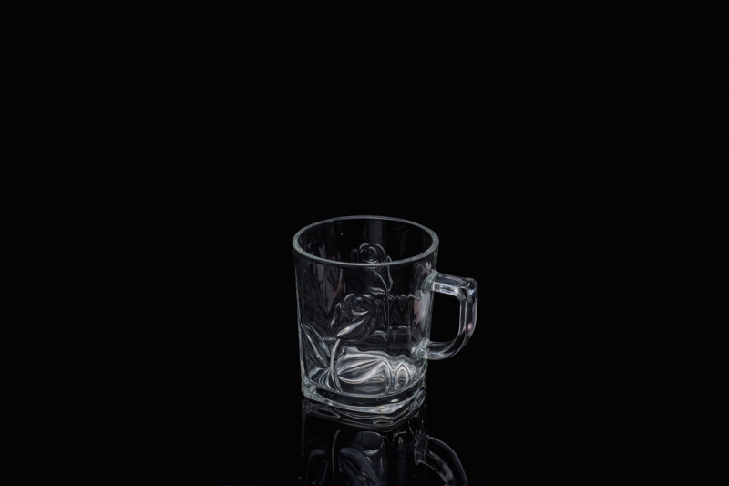 玻璃酒杯的耐熱性如何？午夜精品在线免费能承受多高溫度？
